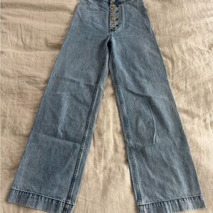 Women's Blue High-Waisted Jeans